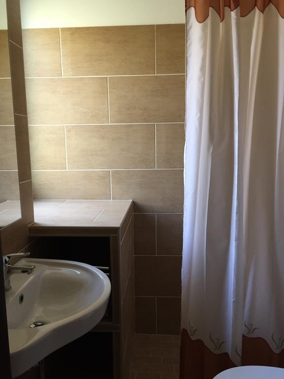 Magyar Golf Club Otel Kisoroszi Dış mekan fotoğraf