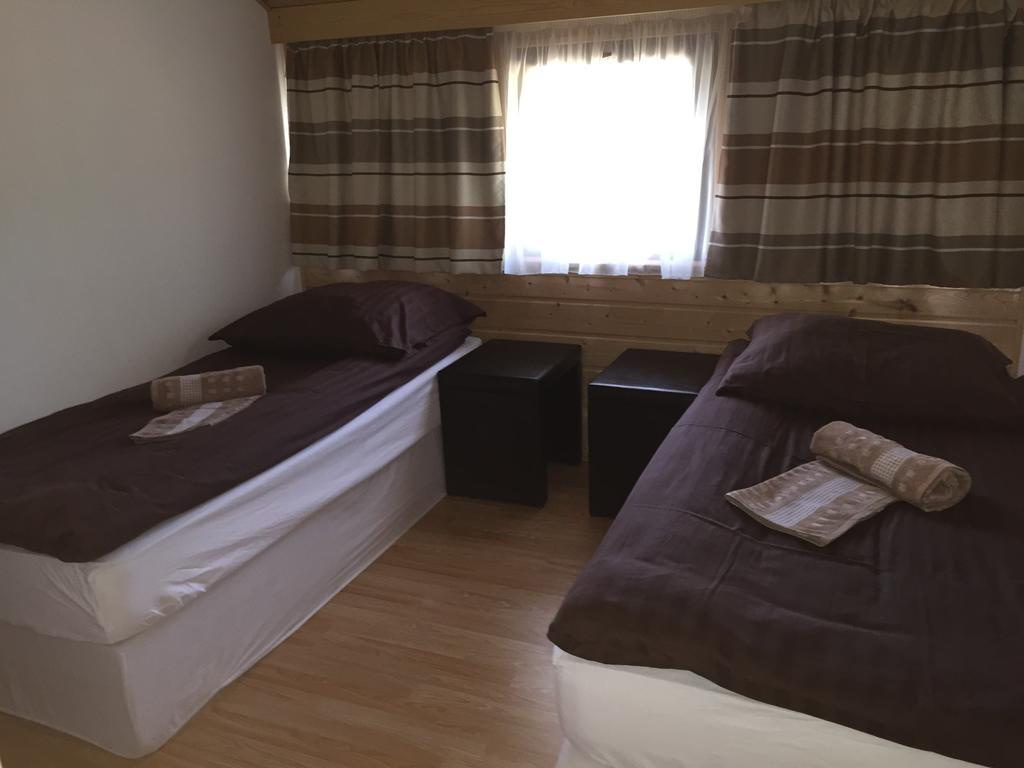 Magyar Golf Club Otel Kisoroszi Dış mekan fotoğraf